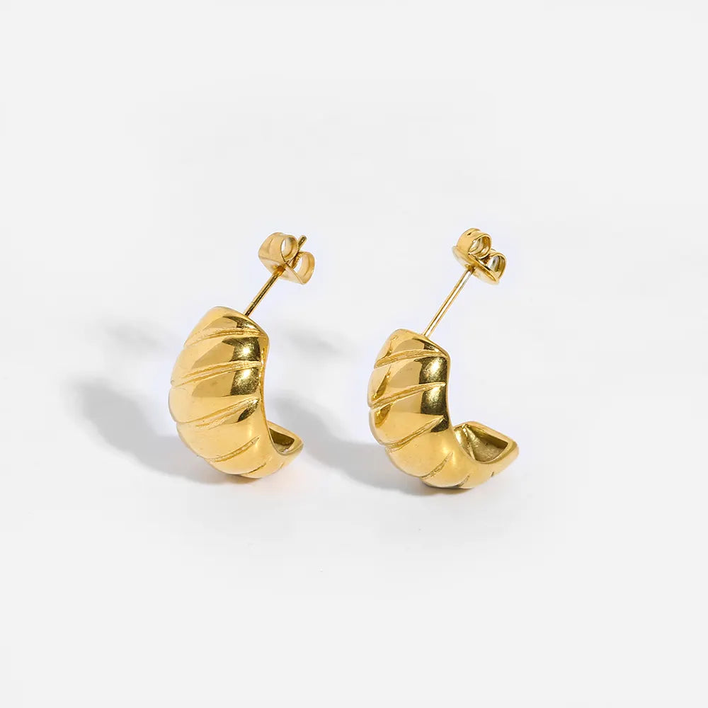 Dune Studs