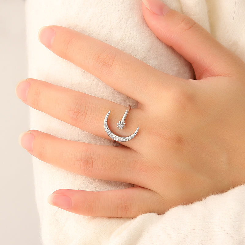 Moon & Titan Couple Rings