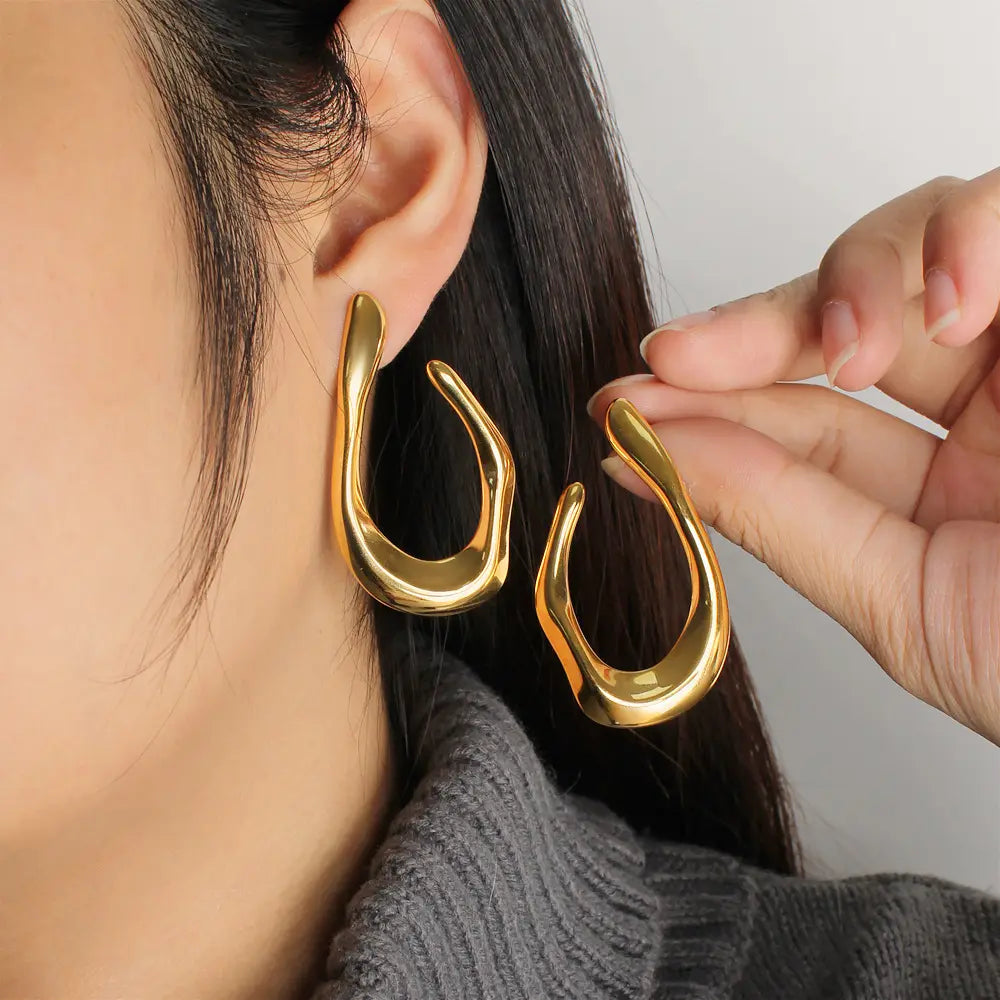 Wave Loop Hoops