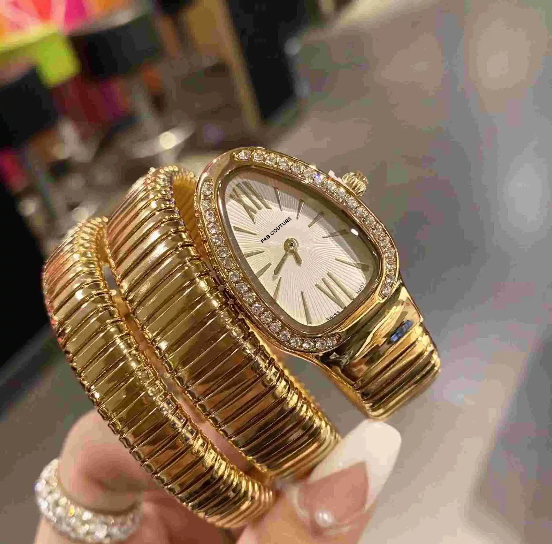 Serpenti Quartz Wrist Watch | White and Gold