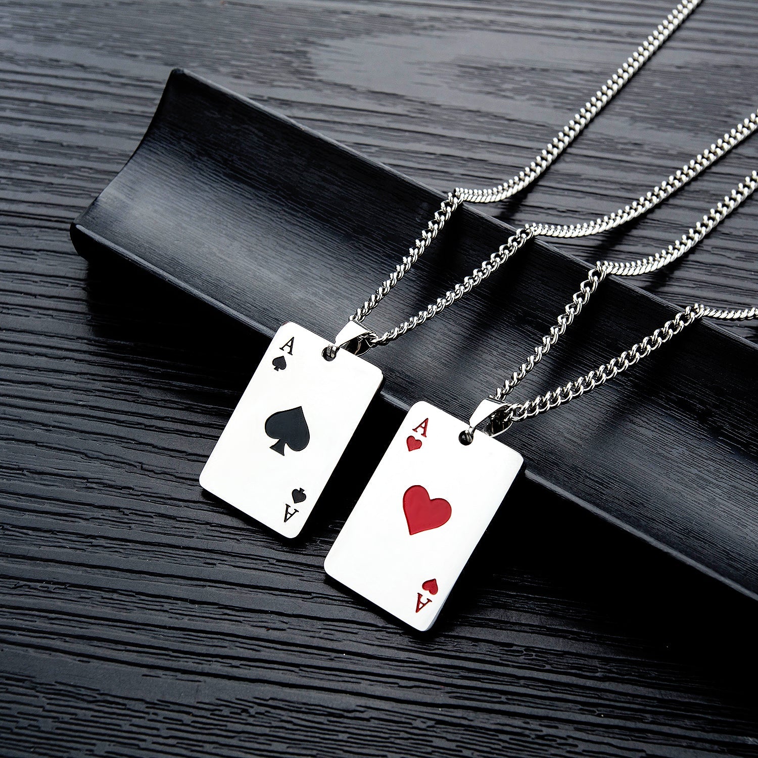 Lucky Poker Pendant - Fab Couture