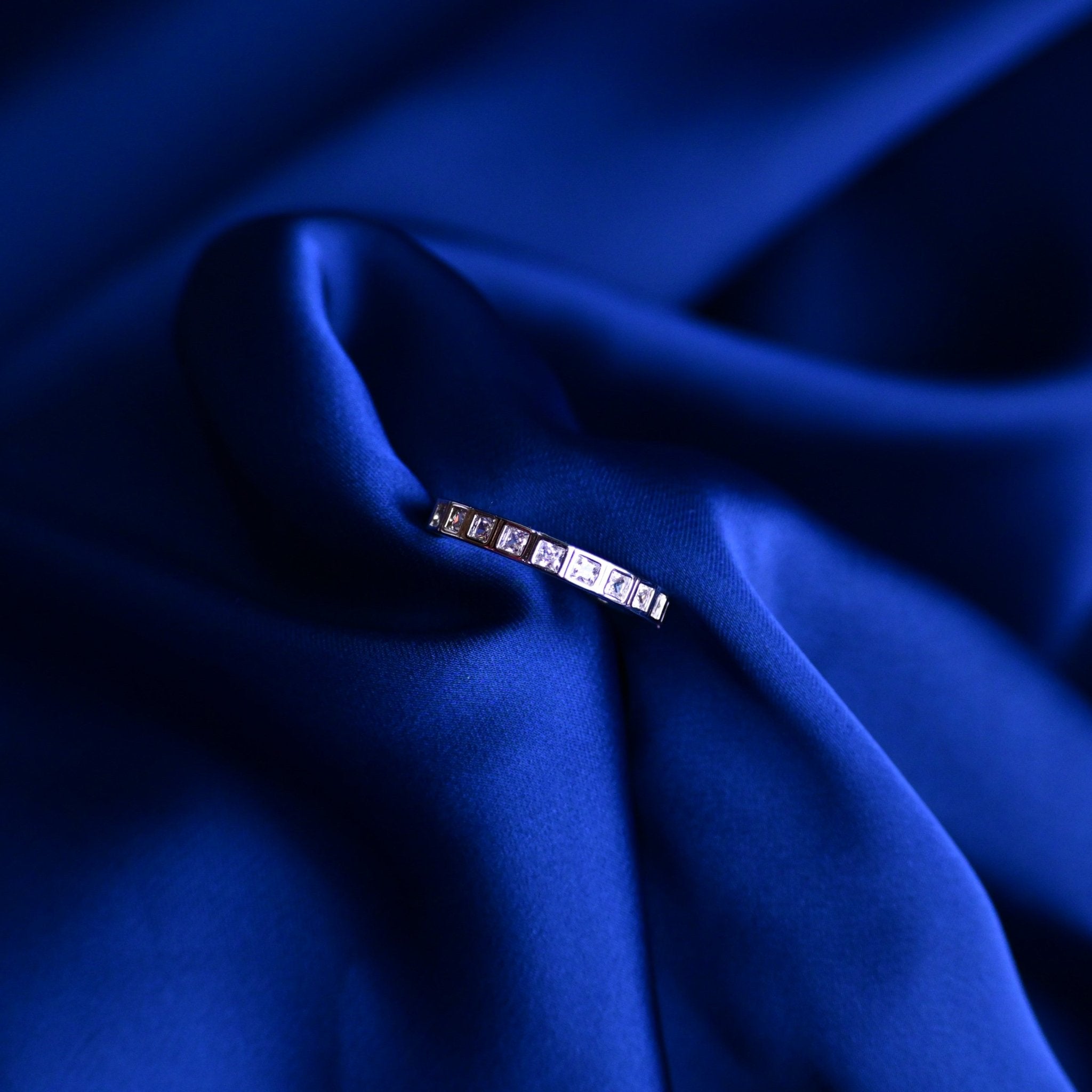 Timeless Ties Ring - Fab Couture